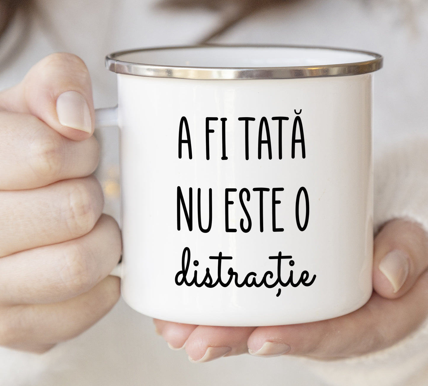 Cană emailată A fi tată nu este o distracţie - Lovelo